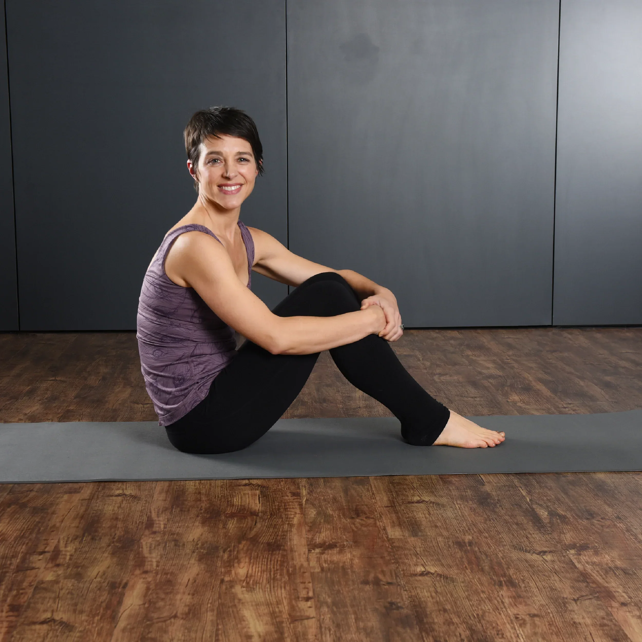 Mat Pilates - Level 1 routine with Shauna